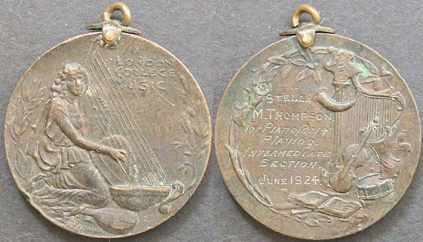 1924 Great Britain London College Music Medal A002461